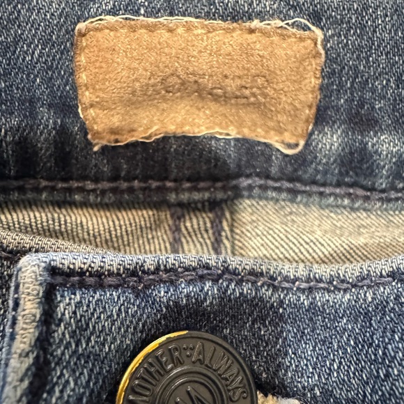 Mother jeans size 28 straight leg with two pockets on front. Perfect conditions - Picture 4 of 6